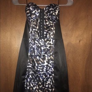 Guess strapless dress